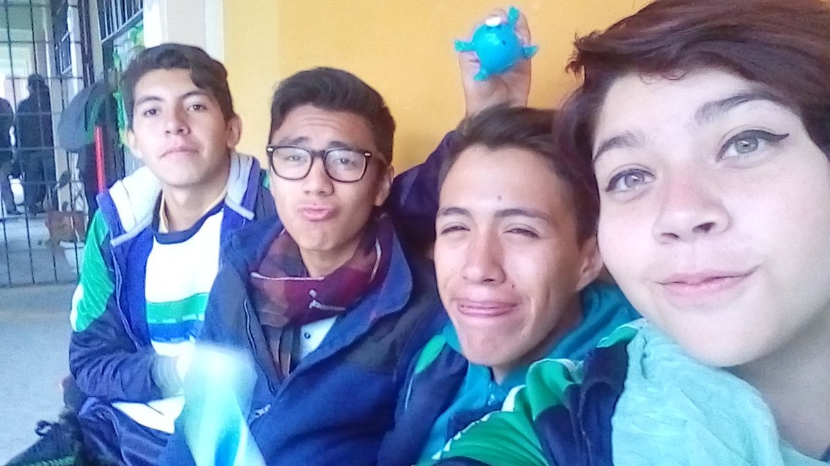 alinneuooooo's tweet photo. #SomosCecytem
#EresLoQuePublicas
#OrgullosamenteTultepec
#Exposiciones  
@rita_tult 
@somoscecytem 
@LIClaudiaHS https://t.co/pKySA0ypy2