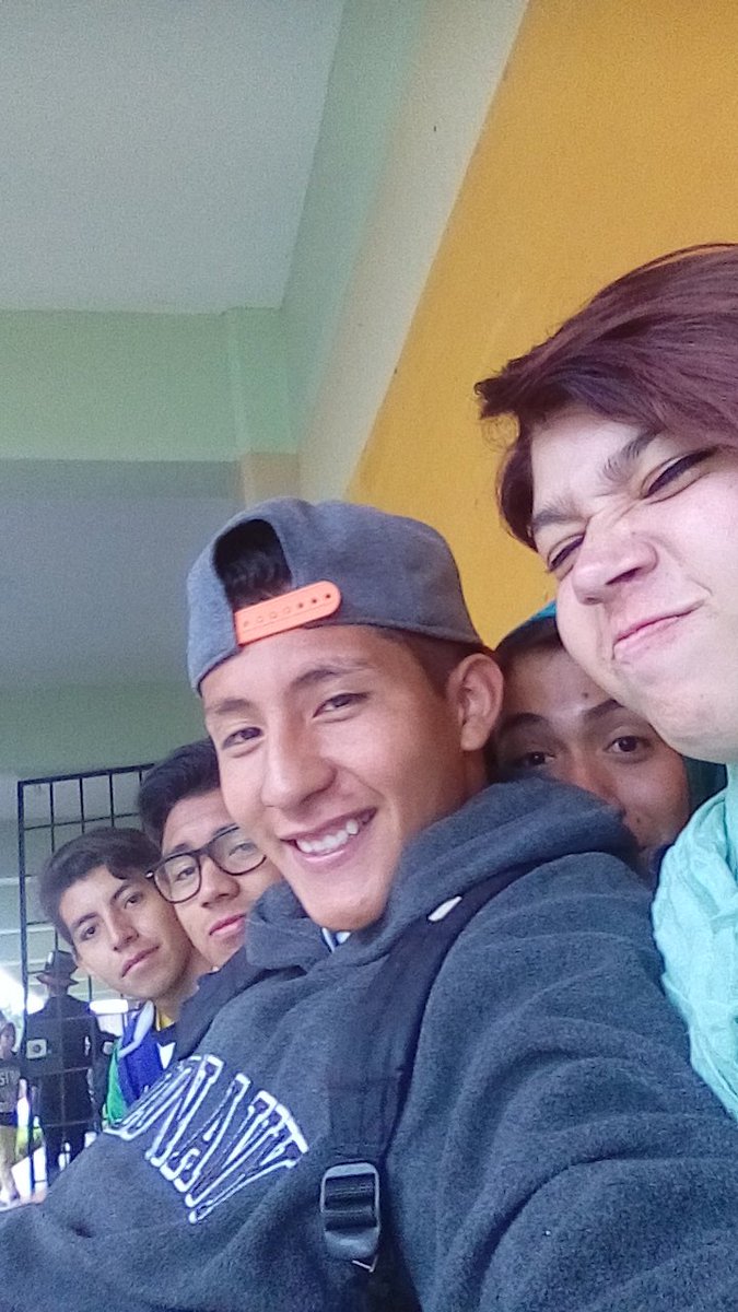 alinneuooooo's tweet photo. #SomosCecytem
#EresLoQuePublicas
#OrgullosamenteTultepec
#Exposiciones  
@rita_tult 
@somoscecytem 
@LIClaudiaHS https://t.co/pKySA0ypy2