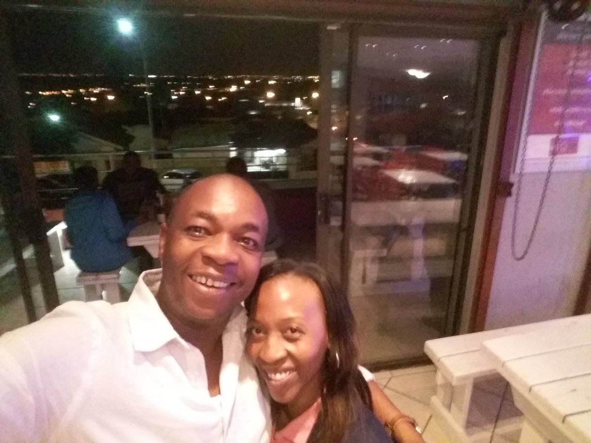 TheRealDJPEPSI's tweet photo. Situation rite now @ #opozitDKSowetoZone3 https://t.co/ymINdkc8sn