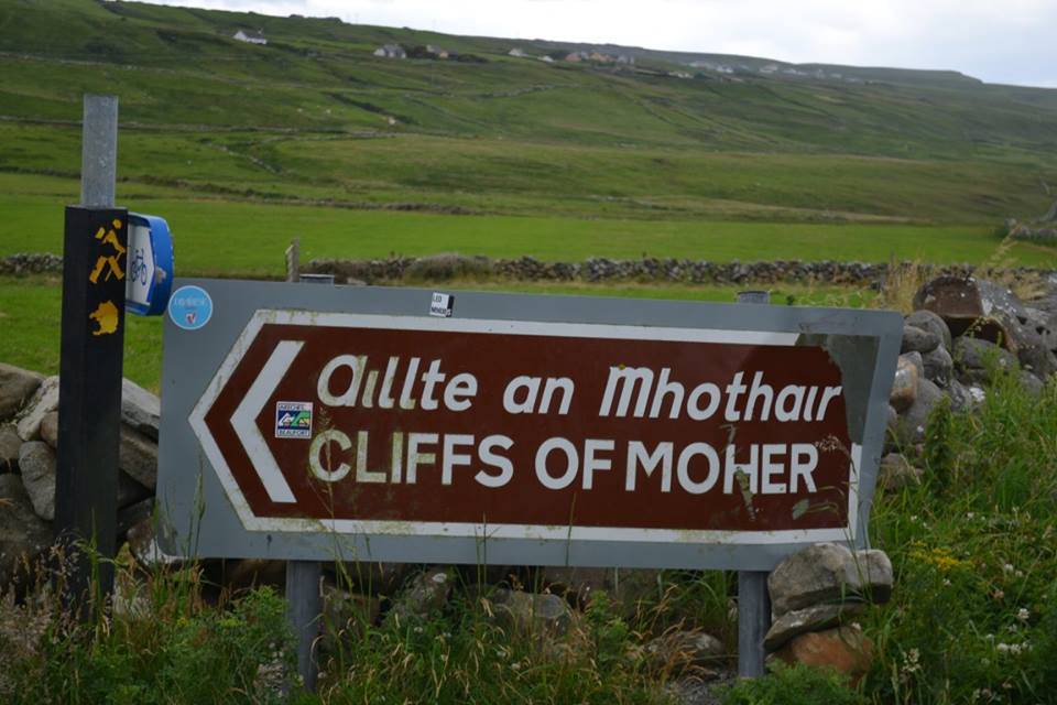 MainlandMermaid's tweet photo. Doing Doolin + the Cliffs of Moher #UKTravel #Ireland #CliffsofMoher #Doolin https://t.co/oMOy4v7lGu https://t.co/UT7nS5PdIs