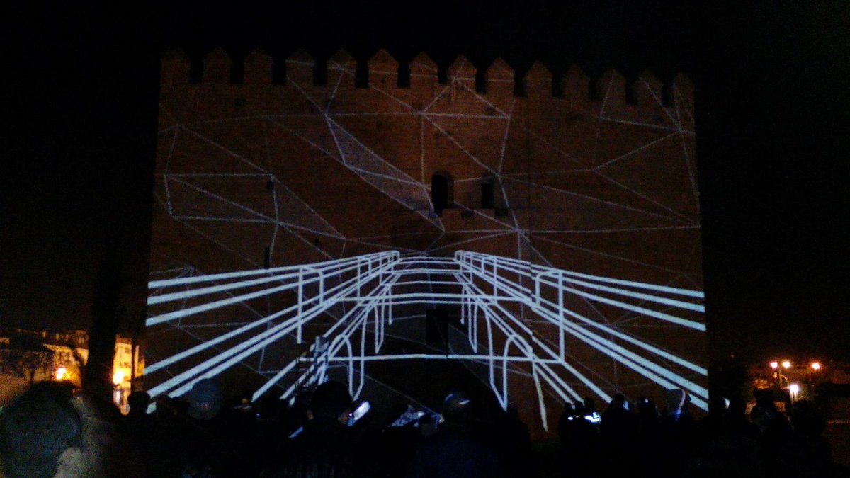 CordobaUrbanSur's tweet photo. Todavía estás a tiempo de ver el #videomapping #UrbanSur en La Calahorra, pases cada media hora hasta las 23h https://t.co/XU0yxqUjx5