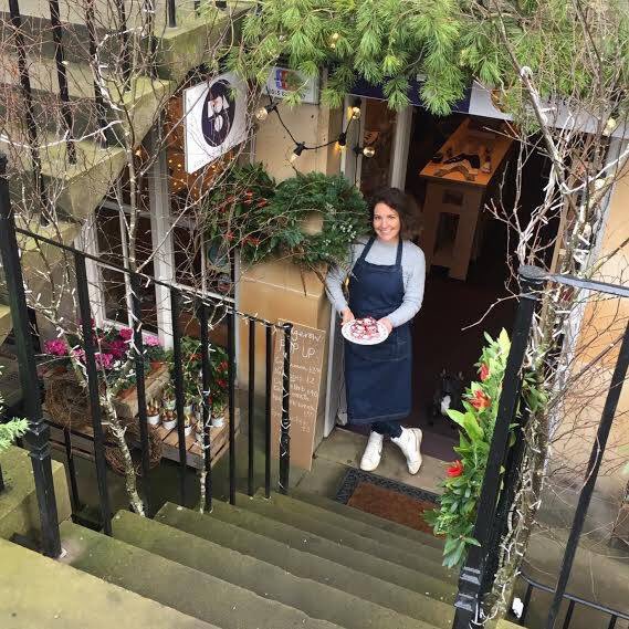trickle_rebecca's tweet photo. @BonTotKids have family craft activities in store tomorrow after Santa rides thru Stockbridge! PLUS discounts! 🎁🎅🏼🎁 https://t.co/is0RurUQv3