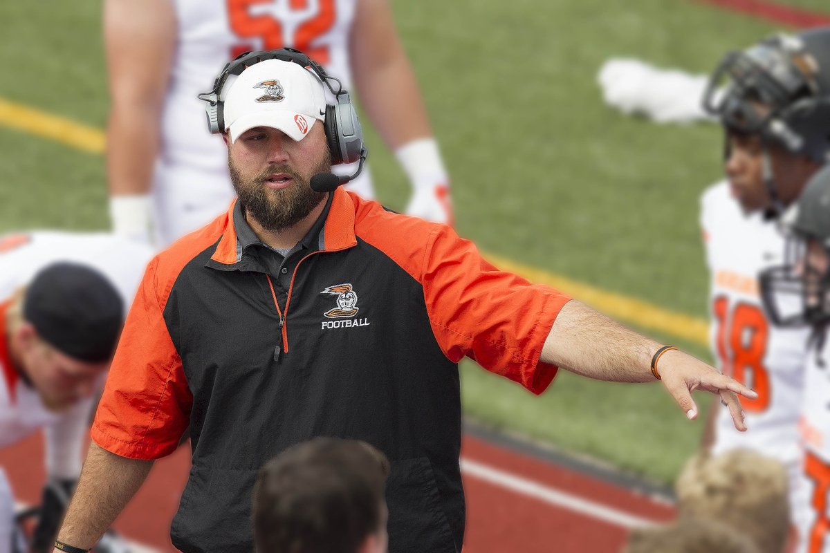 BergAthletics's tweet photo. Scott Donaldson named 34th head coach of @BergFootball; Hallett heads to Toledo -- RELEASE: https://t.co/K0Hqdp0HJQ https://t.co/XBfxOUkHVj