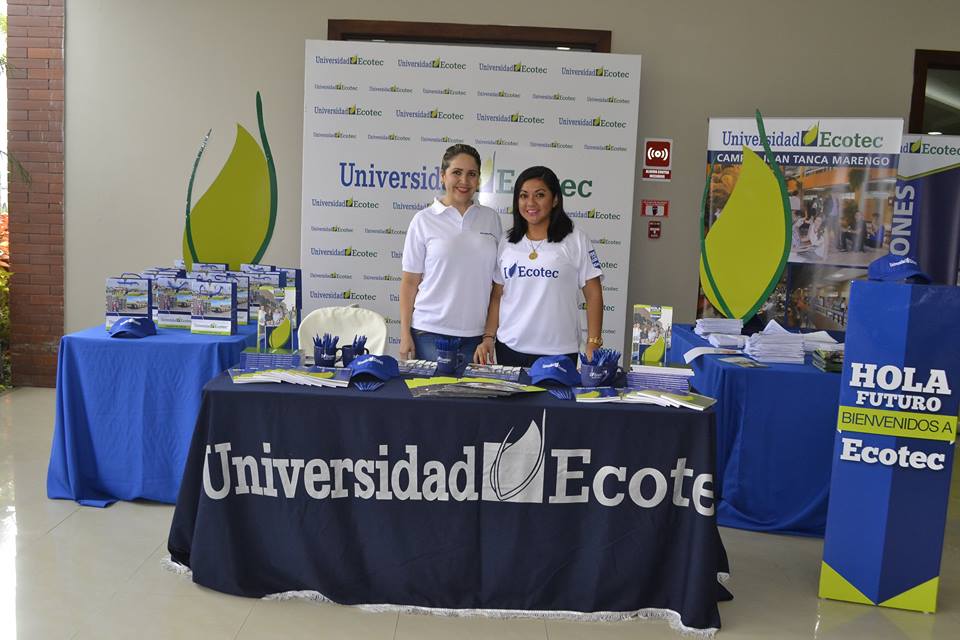 admi_Uecotec's tweet photo. #UECOTEC #OPENHOUSE2015 @admi_Uecotec @marytorresh22 @michellemolinah https://t.co/700wiZKKp4