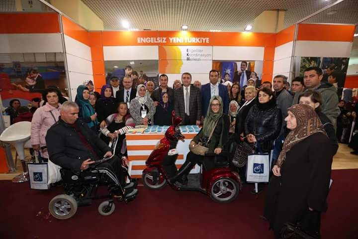 AkParti istanbul il Baskanimiz Sn <a href="/SelimTemurci/">Dr. Selim Temurci</a> Engelsiz Yasam Fuarinda standimizi ziyaret edip bizleri onurlandirdi