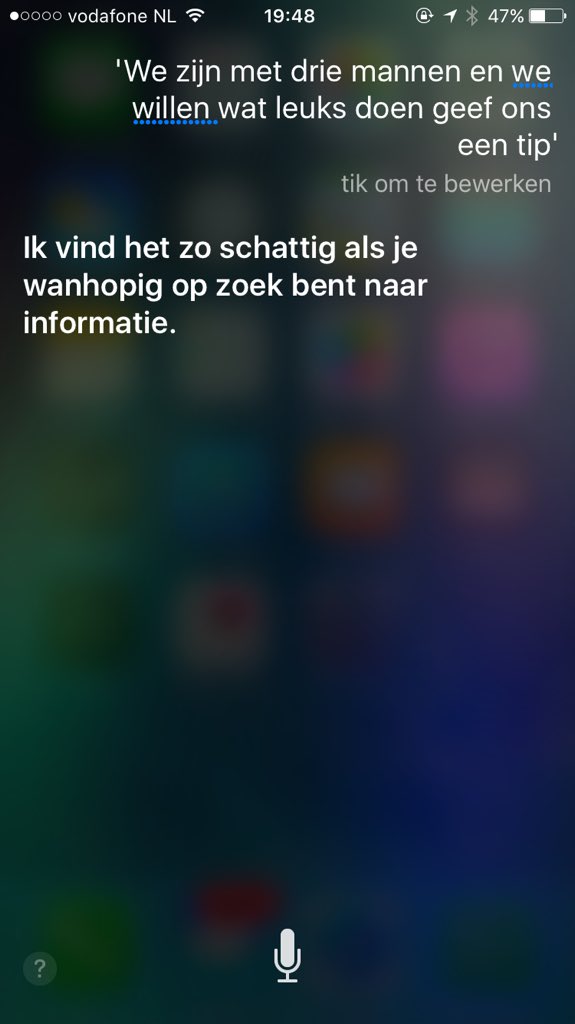 FlorisStadt's tweet photo. Het is ook voor Siri weekend. Drink er nog maar één vanavond! https://t.co/Rq9iokLcqN