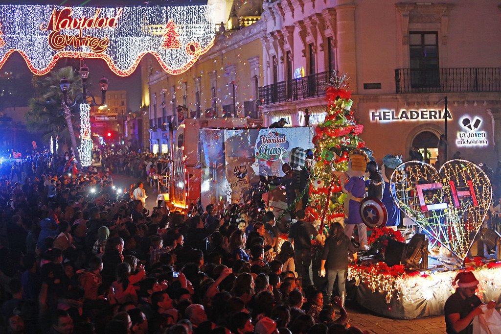 spublicos_dgo's tweet photo. #Recuerda Hoy a las 8 p.m. es el encendido del Alumbrado Navideño del Centro Histórico y Desfile de los caramelos. https://t.co/Y8Z7kVZEwC