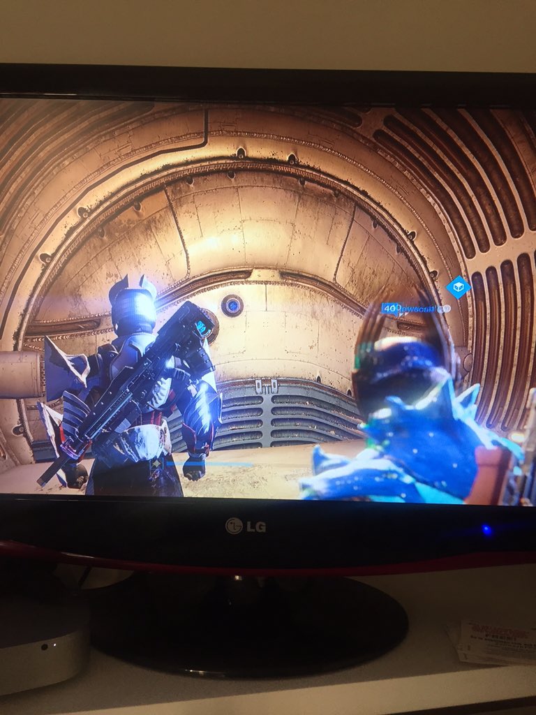 EddieRoyale_'s tweet photo. So we can't go and talk to Xur?? @Bungie @BungieHelp #FixDestiny https://t.co/FQ7b6QTxsf