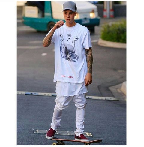 XjaxonXbieber's tweet photo. Skateboard💨👀 https://t.co/VHo06kJzg7