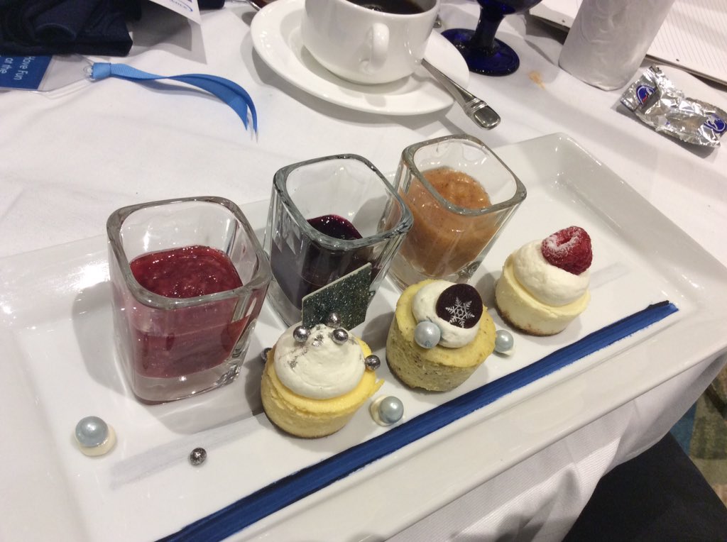 BainbridgeComp's tweet image. It's time for desert! Almost too good looking to eat, almost ;) #RitzCarlton