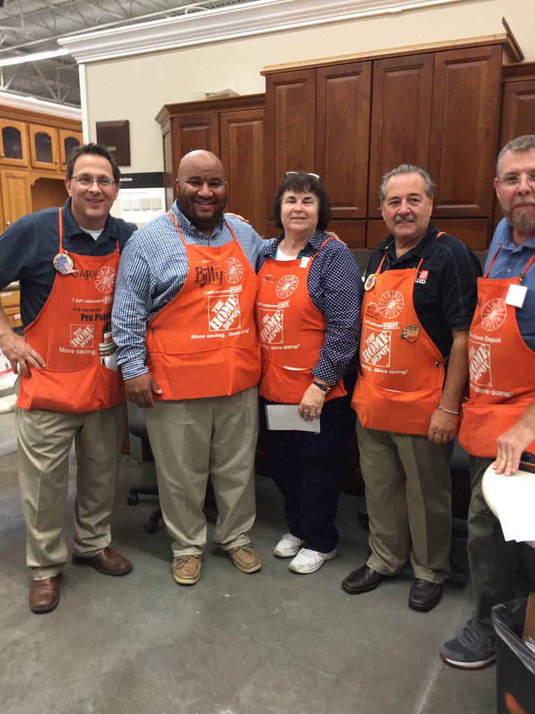HD6936's tweet photo. Celebrating Maddie's recent refacing sale Cha Ching!! Great job Maddie!!! https://t.co/m2RuSp6PYT