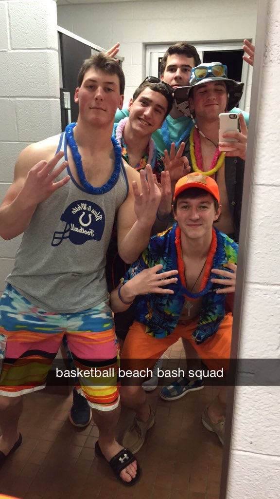 davis_feldman's tweet photo. happy birthday to the guy with the biggest calves on the planet, my derd @CementHead1234 enjoy yourself tonight https://t.co/nYPNq8UVDS