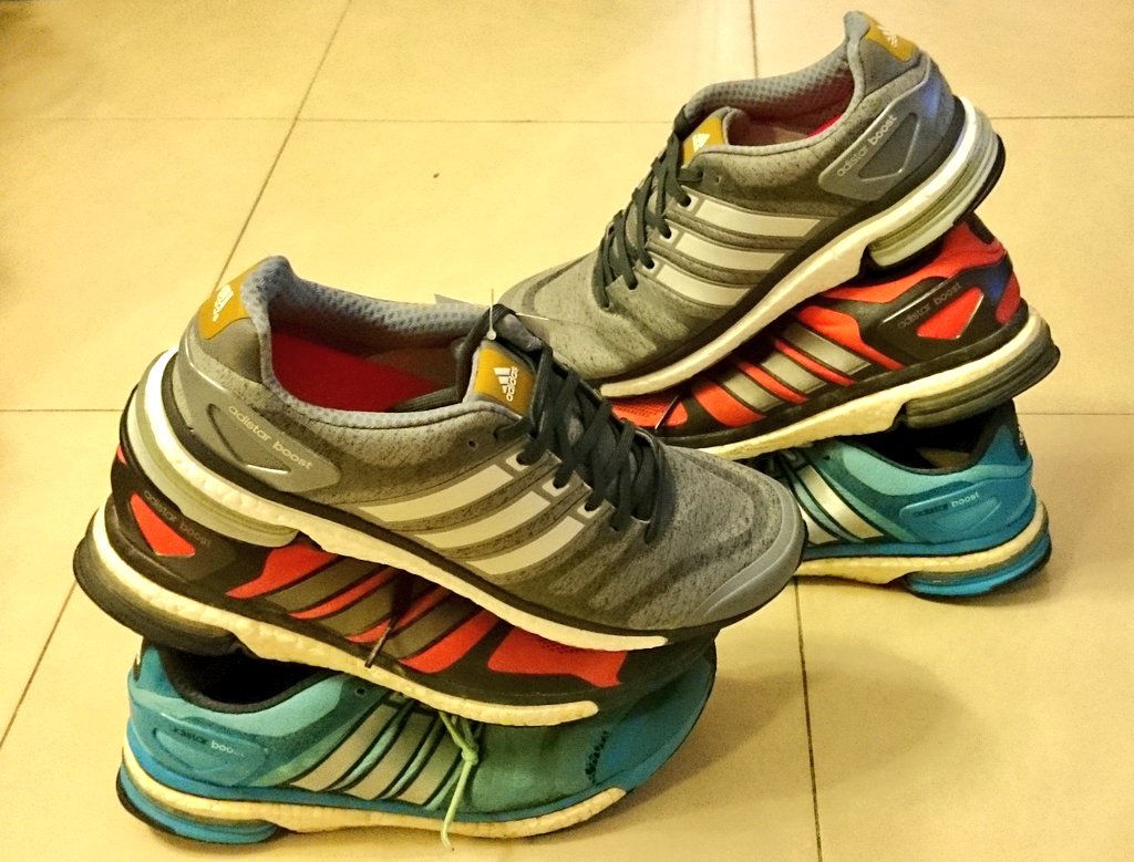 enricllz's tweet photo. Pasado, presente y futuro. #nohay2sin3 @adidasrunning @adidas_ES @wigglebikeshop @run4ethiopia #adistarboost 👟💨 https://t.co/HXh0ocmxQC