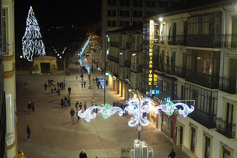 desdeSoria's tweet photo. Soria iluminada. https://t.co/8TbP5GFgpF Ver más fotos https://t.co/YHRKlTQVQh