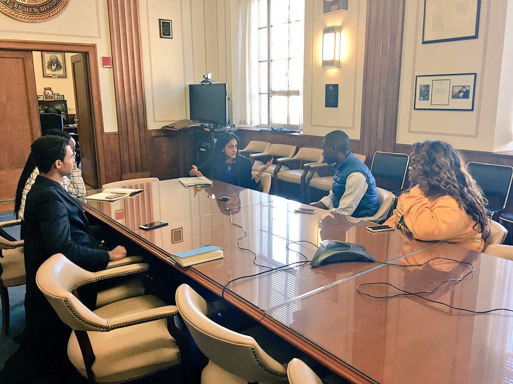 deray's tweet photo. After mtg w/ @LorettaLynch, we met w/ Vanita Gupta, head of the DOJ's Civil Rights Division re: consent decrees. https://t.co/iIpVGNpI0I