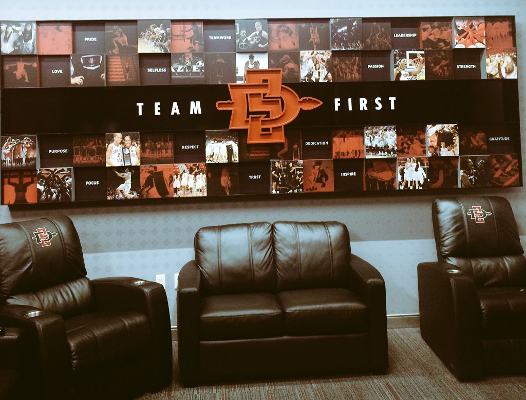 tbrsd's tweet photo. Love this motto. Thanks coach Terry! @kpbsengage @sdsu @AztecWBB @nworlie @kpbs #ProducerClub https://t.co/MLhY4ho7F7