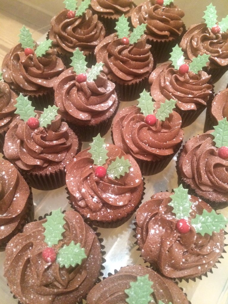 flamingobake's tweet image. Great day at the #Leavening Advent Fair on Friday, thanks to everyone involved! #EnglandHour instagram.com/p/-4l86zq0i2/