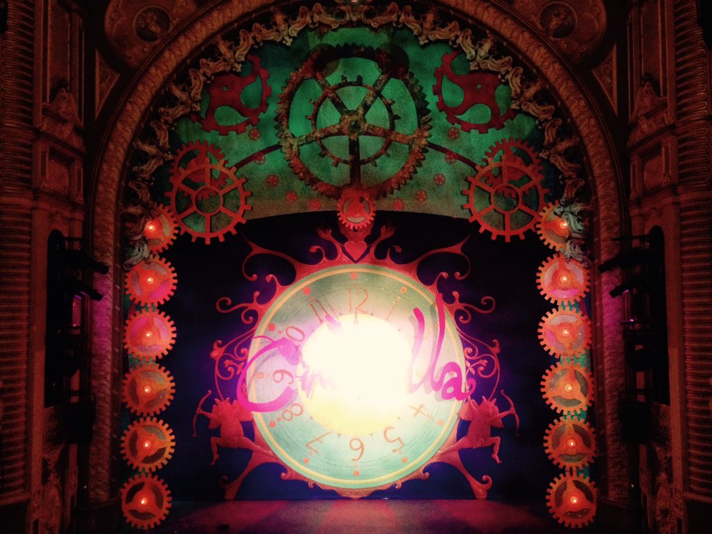 Embedded image permalink