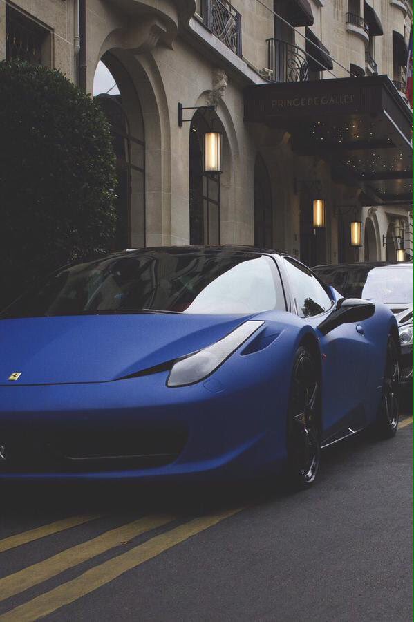 TackyTackey's tweet photo. Ferrari 458 in "Royal blue"😛 https://t.co/v6f8ng5pGs