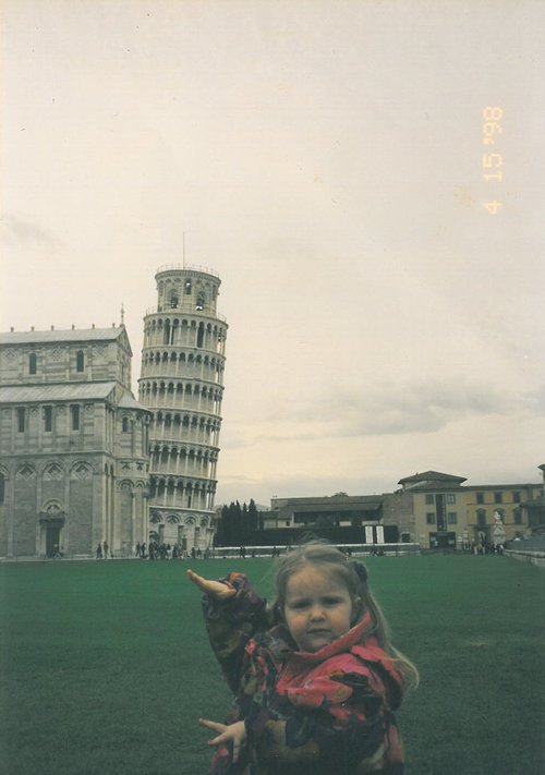 El_Bolardo's tweet photo. La niña que hace magia con la Torre de Pisa
https://t.co/qvZgMQiznv https://t.co/RjdWY7LW4t