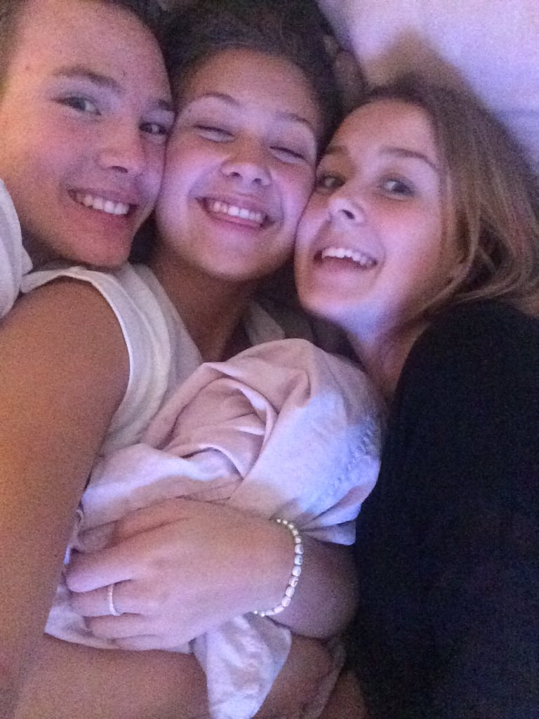 aamandalundgren's tweet photo. Asså hur bra är dom inte, mina favoriter😍 https://t.co/H3HcVl7mZs