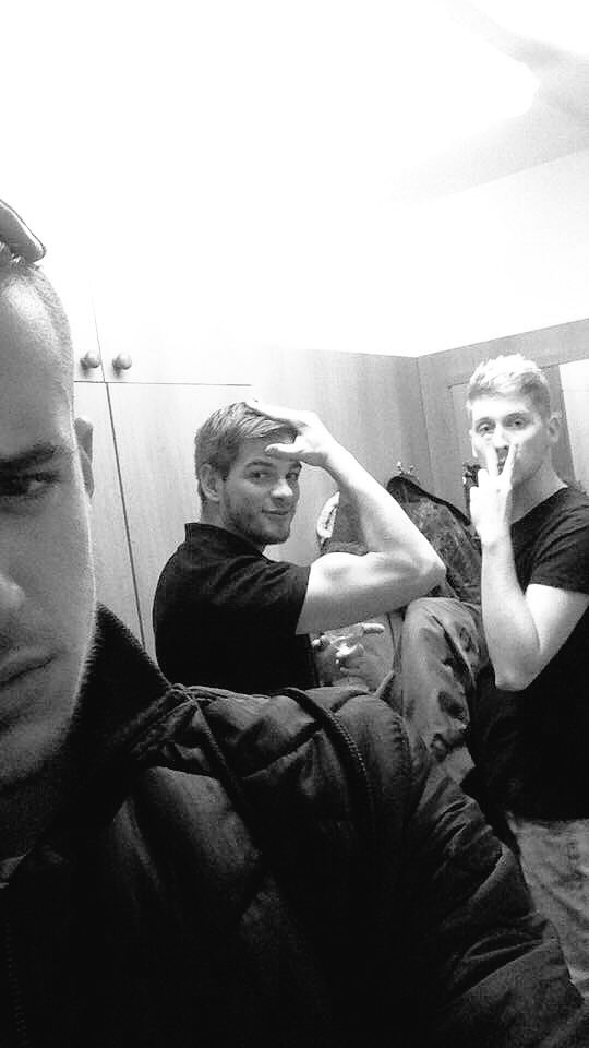 _nasaJ_'s tweet photo. F a m i l y #college #2015 https://t.co/5r2yKDJl1c