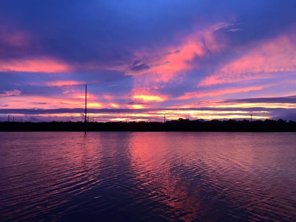 DestWedPro's tweet image. After all this rain, a gorgeous sunset here in #KeyWest! #MrandMrsMillarKW the-destination-wedding.com