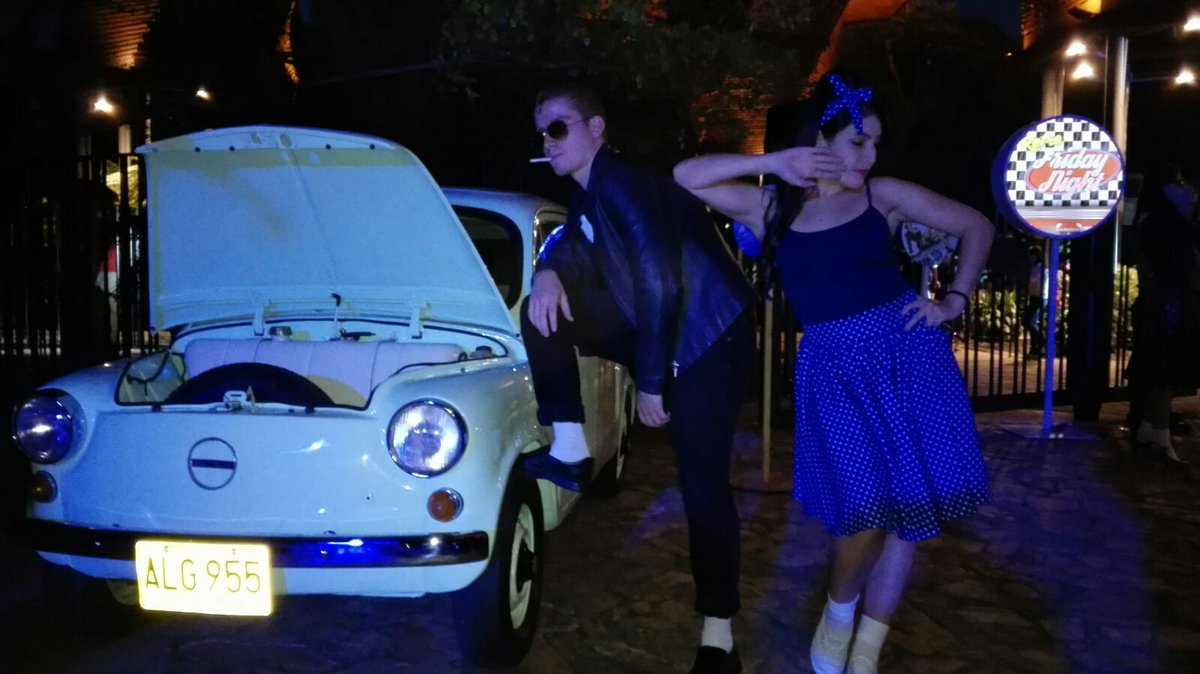 jdtangarife's tweet photo. #retrofridaynight https://t.co/mZu7t77xVb