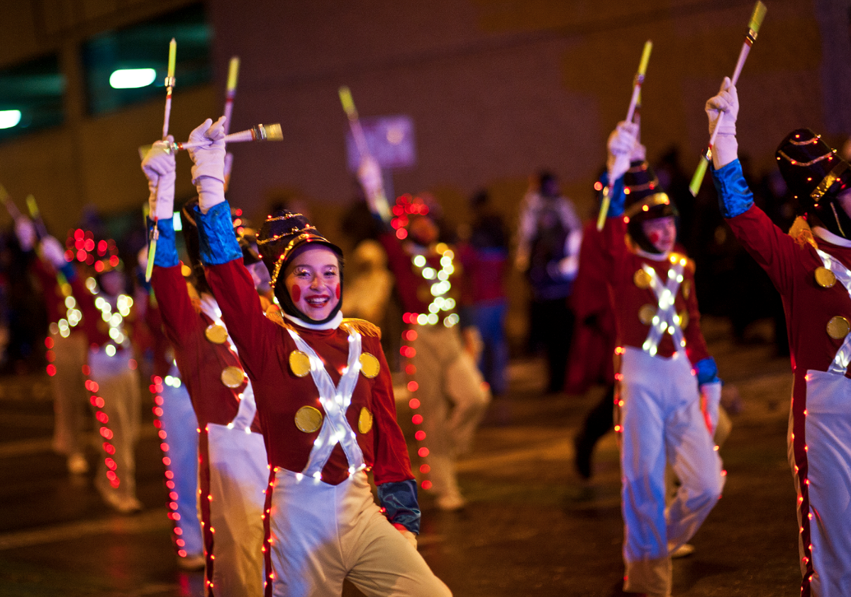denbizjournal's tweet photo. Going to the Parade of Lights? Catch a preview of what to expect based on last year's show: https://t.co/xSsgZMeyfo https://t.co/ofzQGbTeMA