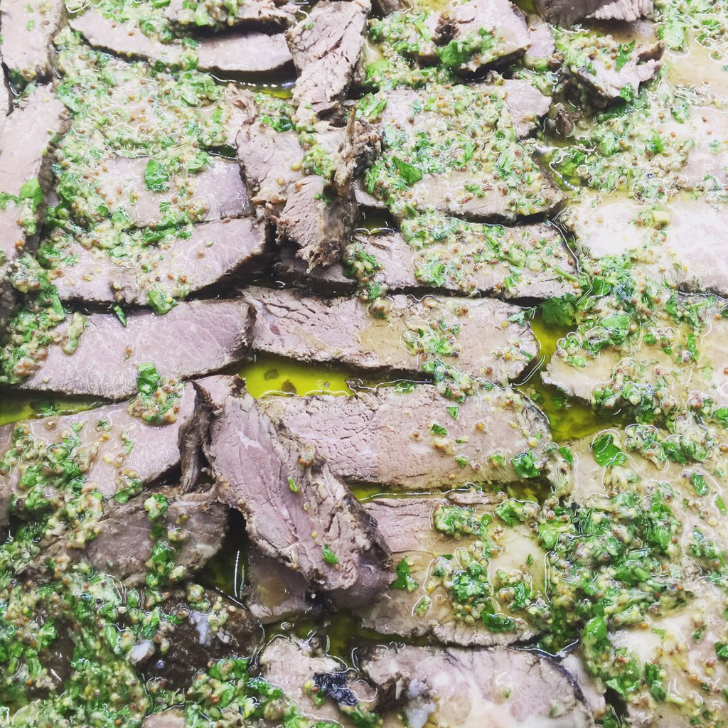 dlipo77's tweet photo. Carne curada en colatura de anchoa https://t.co/2pwUd6hOtk