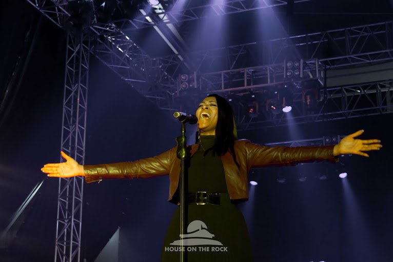 Her ministration shows her love for Jesus RT @TheExperienceLG: .@JessicaReedy earlier on stage at #TheExperience10