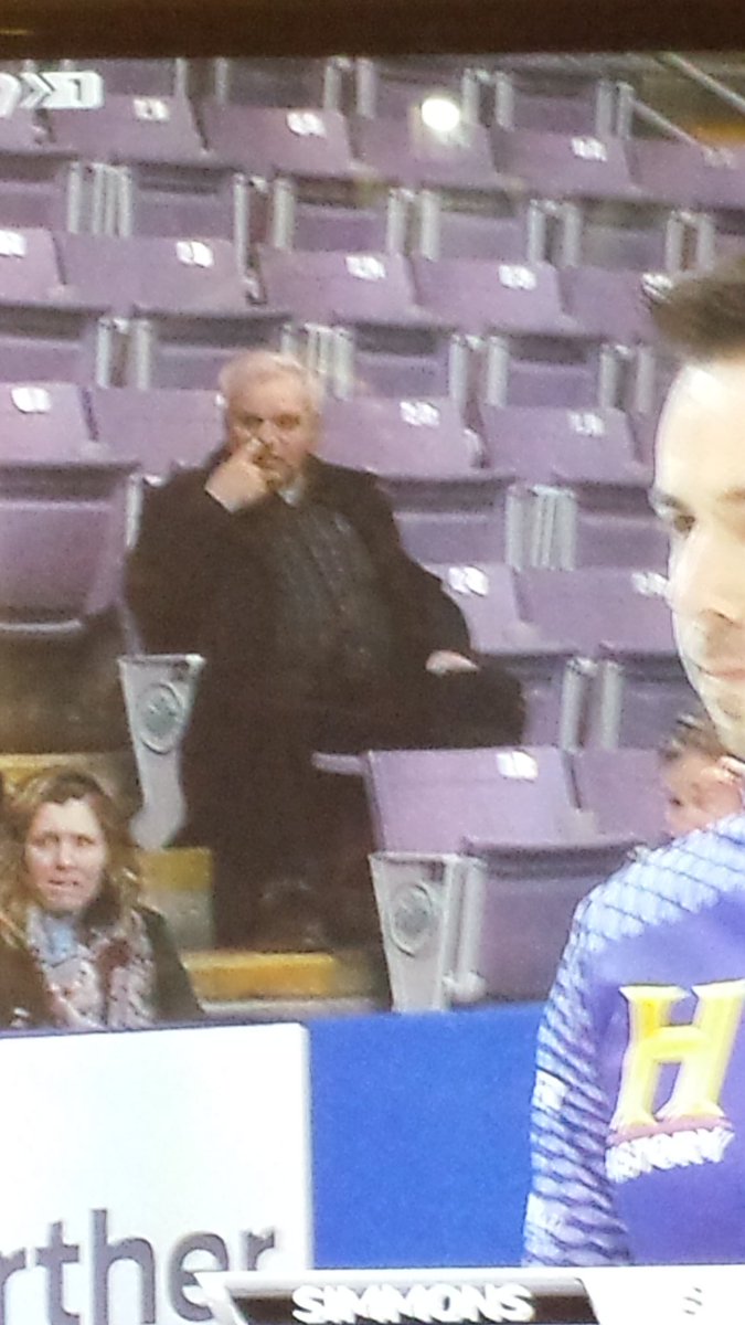 PeterCase87's tweet photo. You just never know when you might be on TV #nosepicker #knuckledeep https://t.co/3ad2ZteeXE