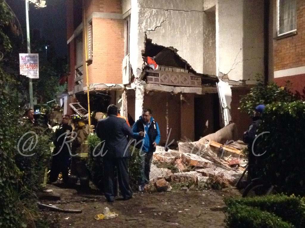 Explosión en Coyoacán por fuga de gas deja 4 lesionados - CVb0orCVAAE_mXC