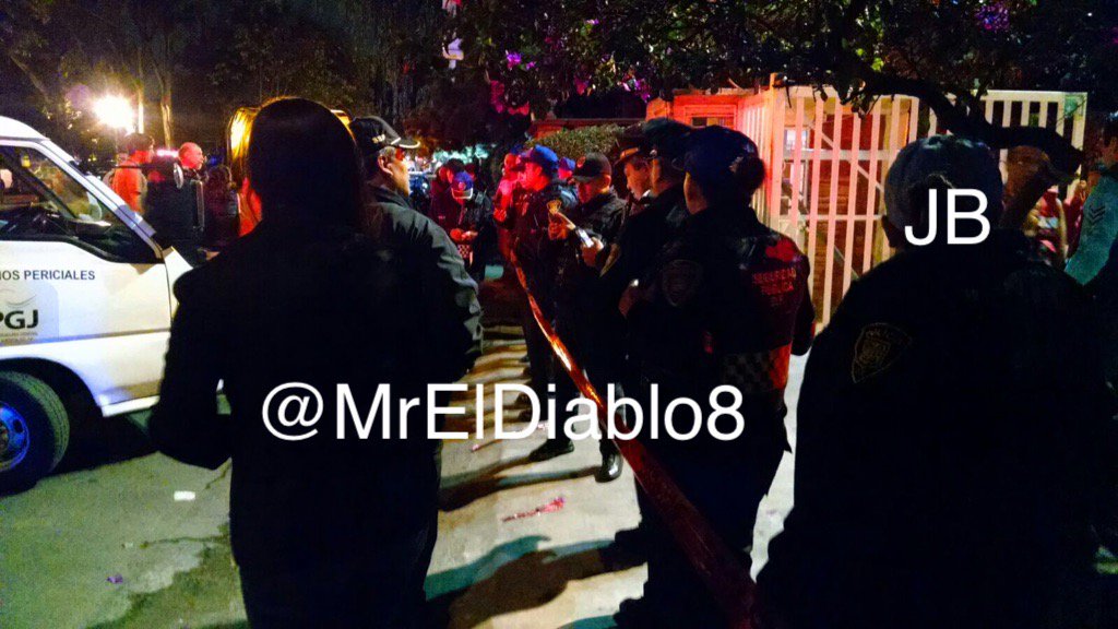 Explosión en Coyoacán por fuga de gas deja 4 lesionados - CVb1XfwUYAAK7U_