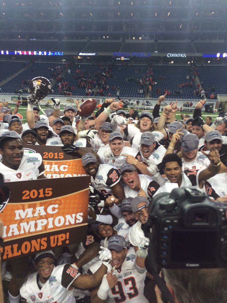 BG_Football's tweet photo. Great day to be a Falcon!!! https://t.co/BQ6rPM9MGh