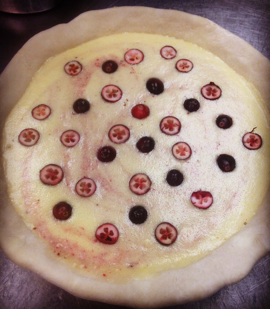 OfficialChefMel's tweet image. Testing out a #cranberry #chesspie #recipe for the #holidays 🎄 unique to this time of year! #cheflife #truecooks