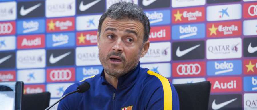 diarioas's tweet photo. ▶ | Luis Enrique a una periodista: "No es que no entienda catalán es que hablas muy raro" https://t.co/g4hHNSkV9X https://t.co/7y8xP2r2BN