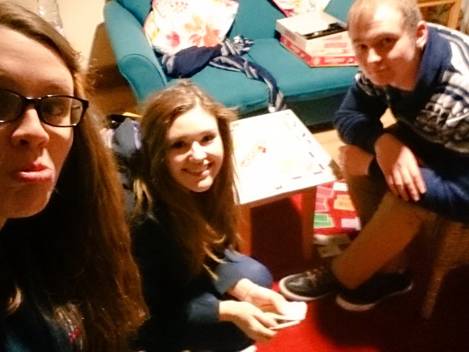 Pouty <a href="/MonopolyUK/">MonopolyUK</a> loser having to be banker tonight. #firstout  #howthemightyhasfallen #ukchamp