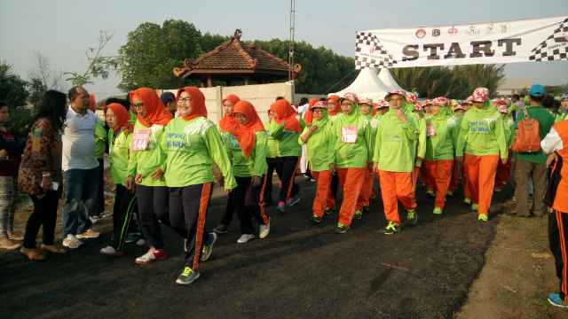Dharma wanita Persatuan  DKI Fun Walk