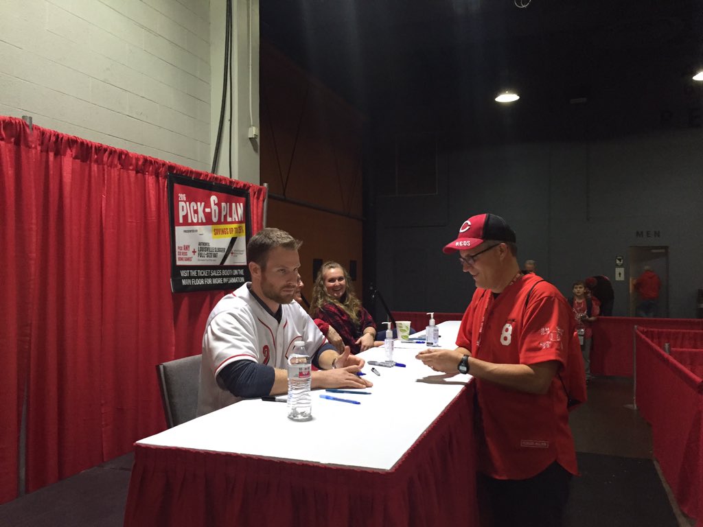 OMGreds's tweet photo. Zack's a heck of a dude. #Redsfest https://t.co/Lpx7U4nE6S