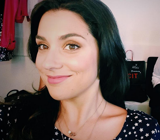 allavoyxrp's tweet photo. Por siempre y para siempre hoy hago la promesa de ser: #Albanatica. @AlbaRicoNavarro. https://t.co/5rsIFuVNW0