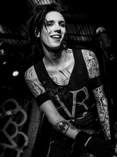 New fake. RT for me? 😁