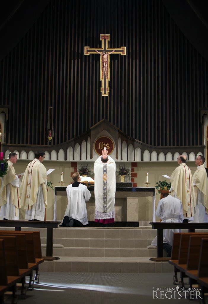 bishop_conley's tweet photo. Staff Advent Mass this morning at the John XXIII Pastoral Center in Lincoln https://t.co/PY3qx5IaM8