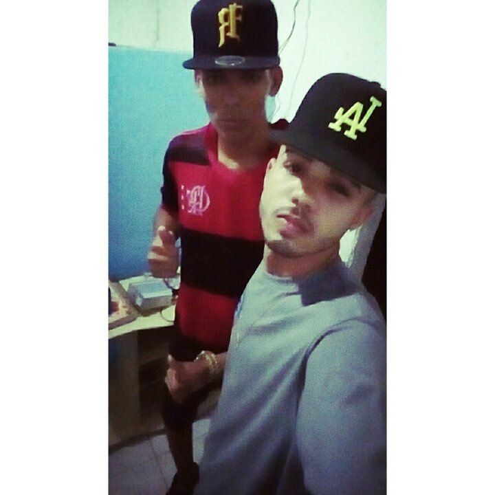 LCCardoso1's tweet photo. - Apagaaaaaaaão' ! Kk #TP110'❤😂 https://t.co/dXNdLLw3MX