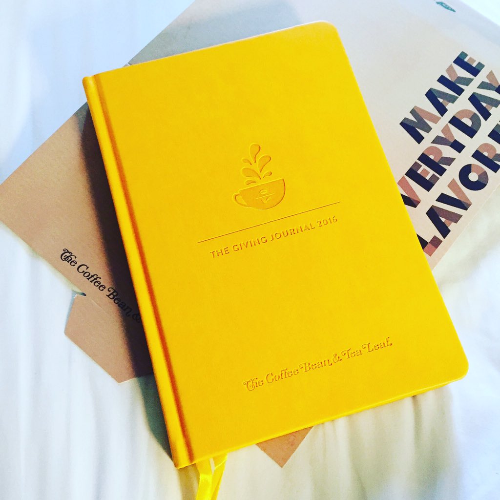 iAmChino69's tweet photo. Hmm, this one's for mom! 😊📒☕️👩😘 @cbtlph #CBTL #Journal2016 #Yellow https://t.co/SFSmAIe9f0