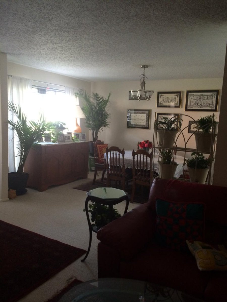 Sheila Musaji On Twitter My Muslimapartment Has Arabic Calligraphy Https T Co K60rxfphxc