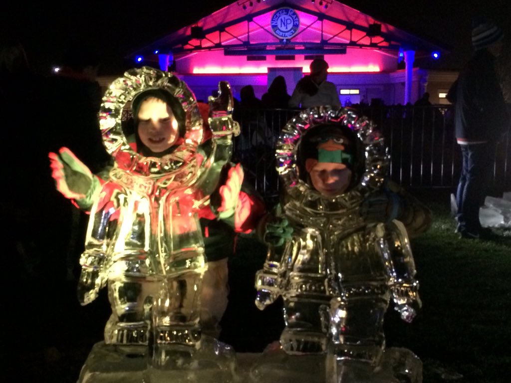 TimGropp's tweet photo. Had a great time @FishersIN tree lighting! #NickelPlateDistrict #hotchocolateneeded #Christmasiscoming https://t.co/JQzCXFnANA