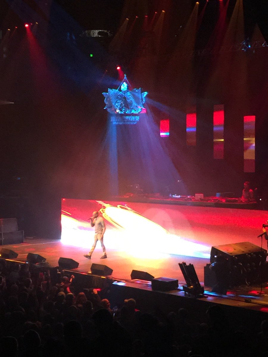 AaronGroshong's tweet photo. #SoulPosition absolutely doing their thing! It's awesome #Rhymesayers20 https://t.co/sTqLBFwM1D