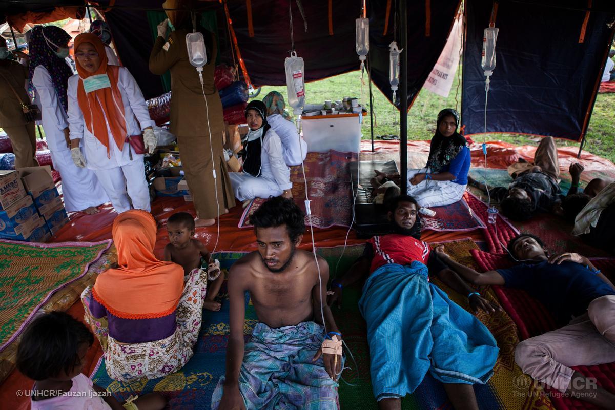 Refugees's tweet photo. As #SEAsia sailing season begins, #protectionatsea becomes issue again https://t.co/WAk9Qbcb41 https://t.co/u0CH8FFpyE