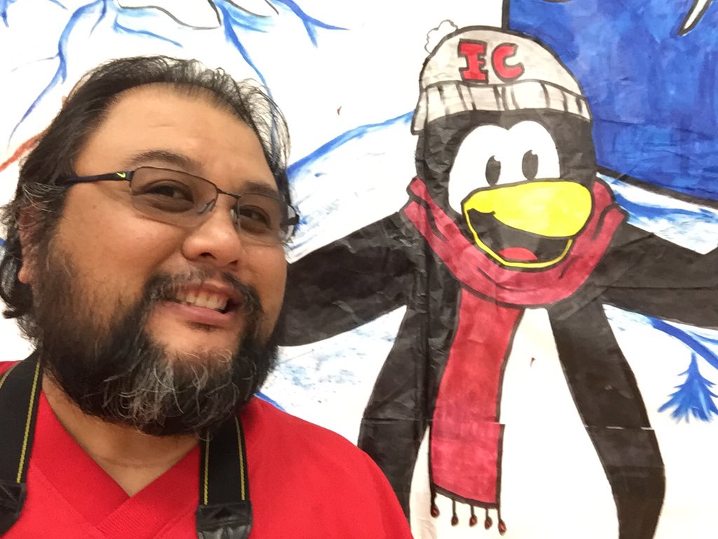 derekpadilla's tweet photo. For the first time since I started teaching, I didn't have to be #santaderek for the rally. Woo hoo! https://t.co/o2Jl6aOnmm